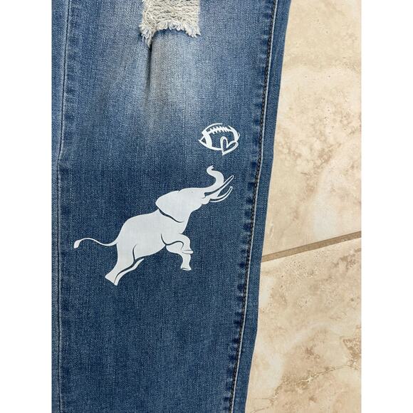 Alabama fans size 8 jeans the brand is jeanswear distressed patches - Picture 3 of 7